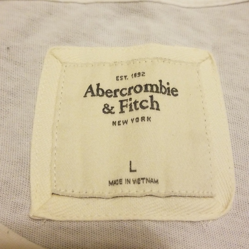 Abercrombie & Fitch Tee Shirt - Picture 4 of 5